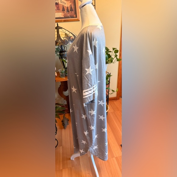 NWOT Women’s XXL Nightgown Sleepwear Gray W White Stars Viscose Polyester - Picture 3 of 8